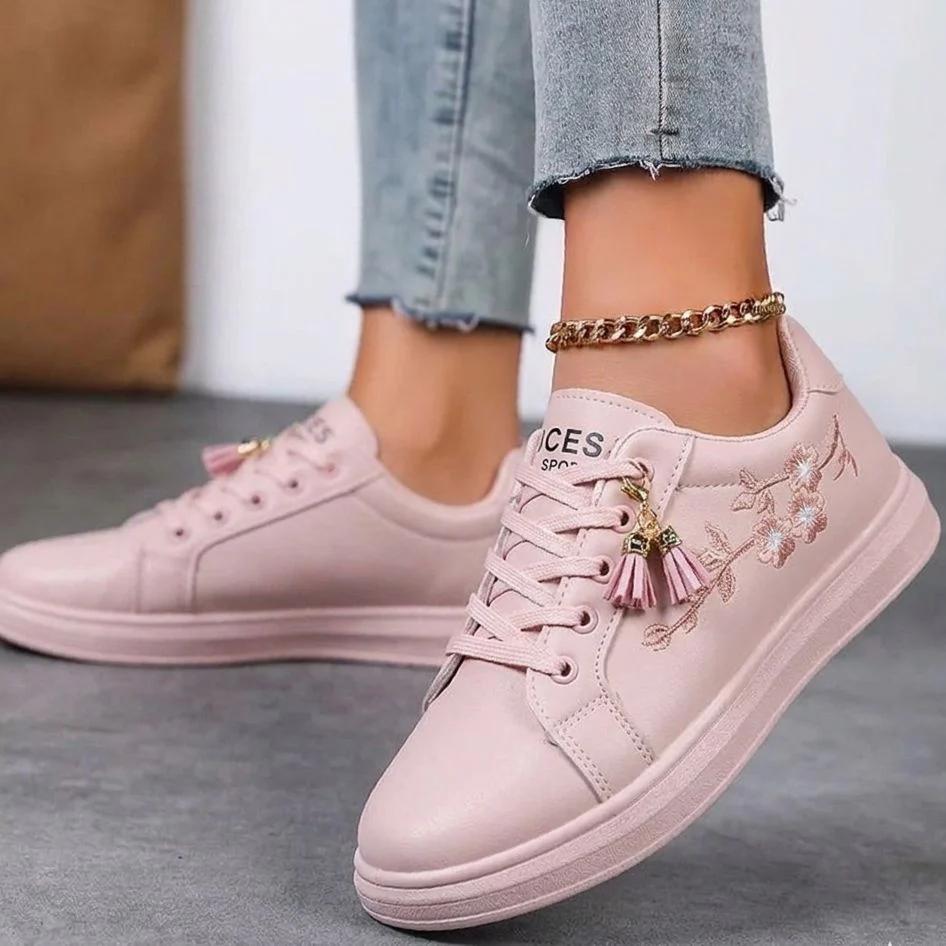 Trendy Floral Tassel Shoes