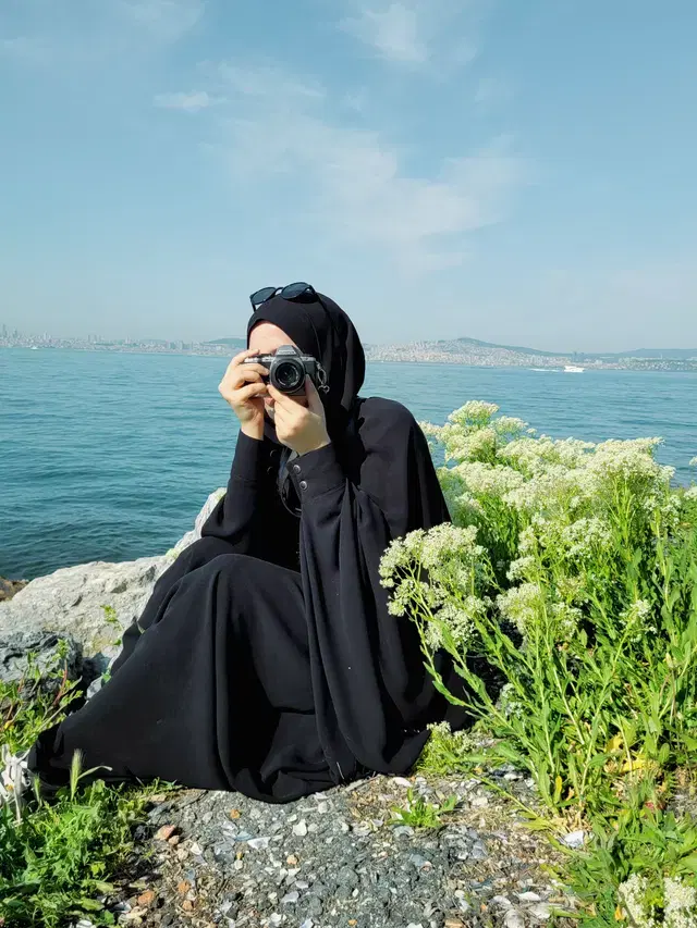 trendy abaya thumbnail 2