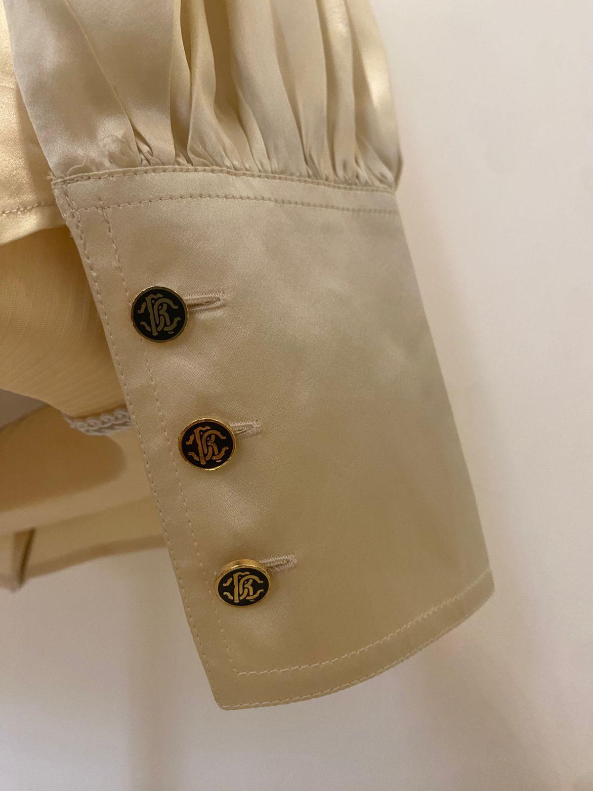 Roberto Cavalli
Roberto Cavalli Cream Satin Silk Tie-Up Collar Blouse thumbnail 3