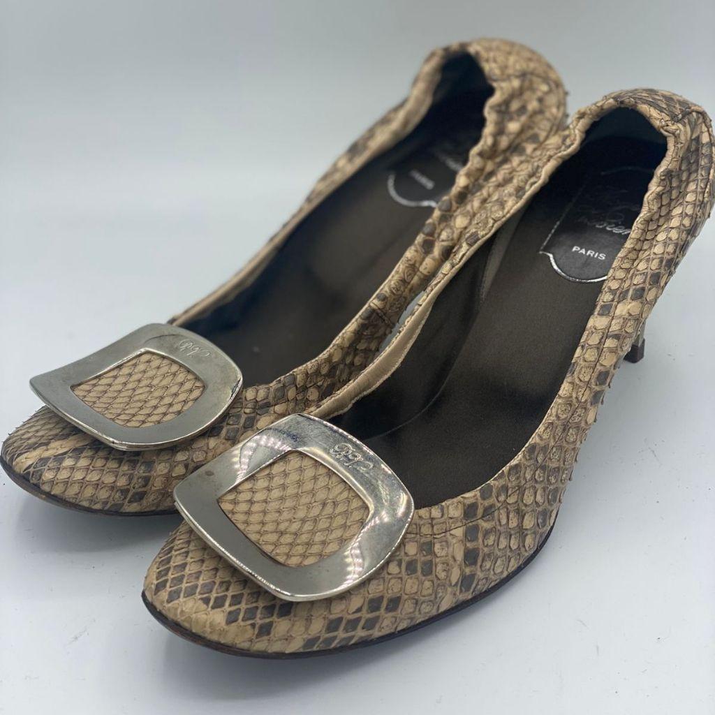 Roger Vivier Beige/Brown Snakeskin Leather Embossed Gommette Buckle Detail Pumps