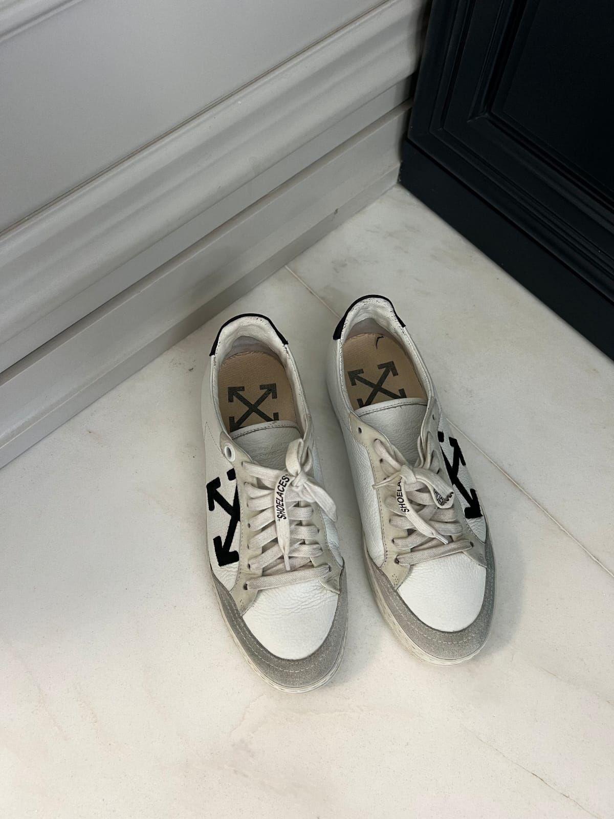 Off-white leather and suede sneakers thumbnail 4