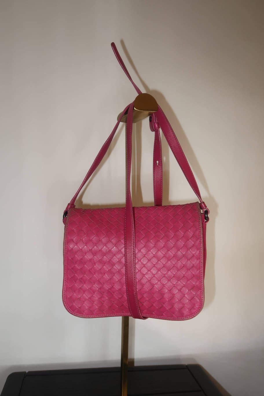 Bottega Veneta Pink Leather Crossbody Bag thumbnail 2