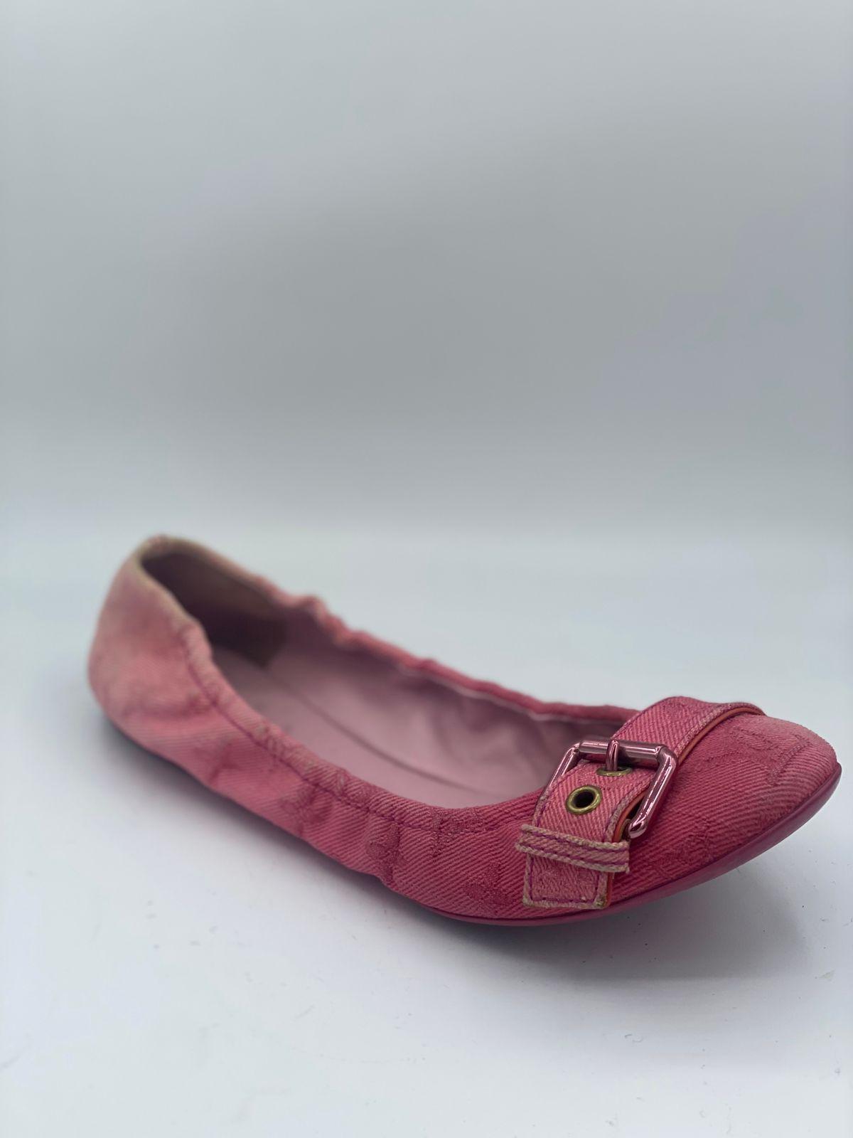 Louis Vuitton Pink Denim Buckle Scrunch Ballet Flats thumbnail 4