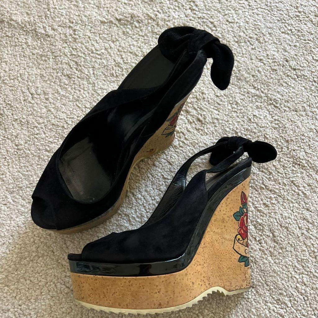 Gucci Tattoo Heart Wedge Sandals Suede Cork Platform Heels