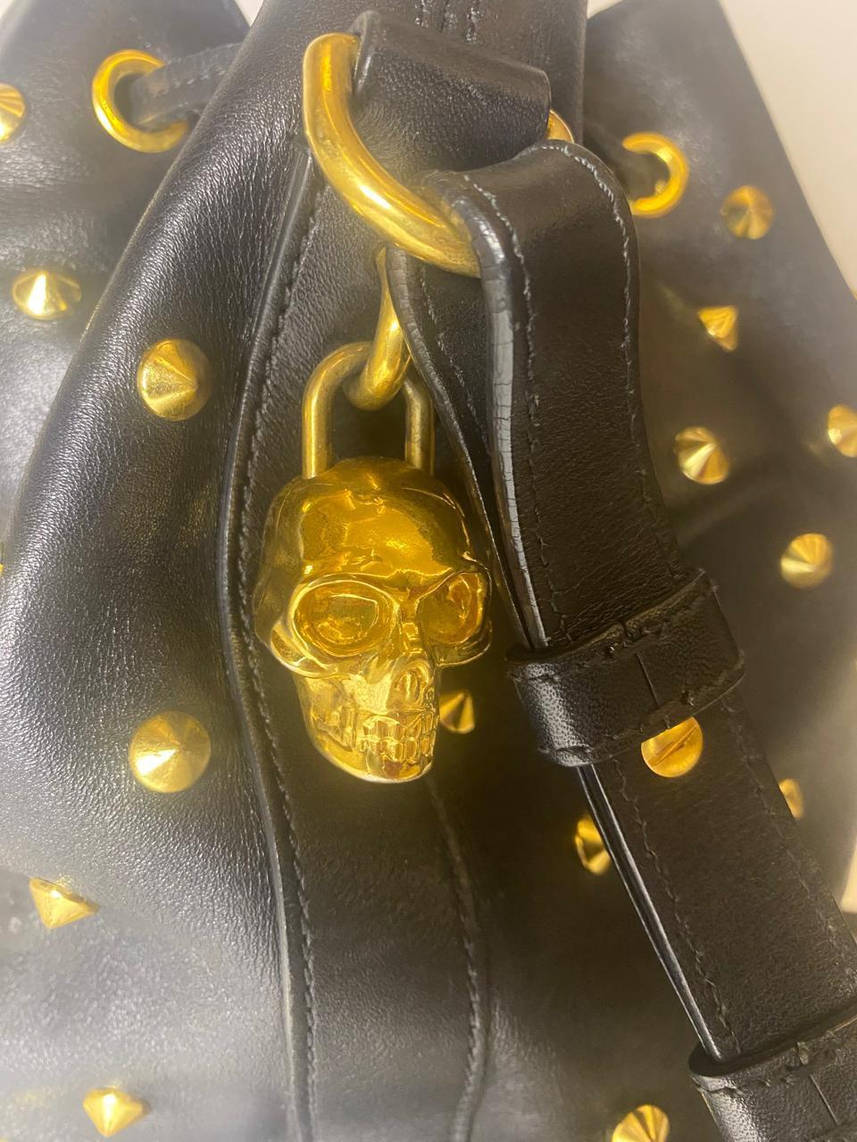 Alexander McQueen Leather Bucket Bag thumbnail 3