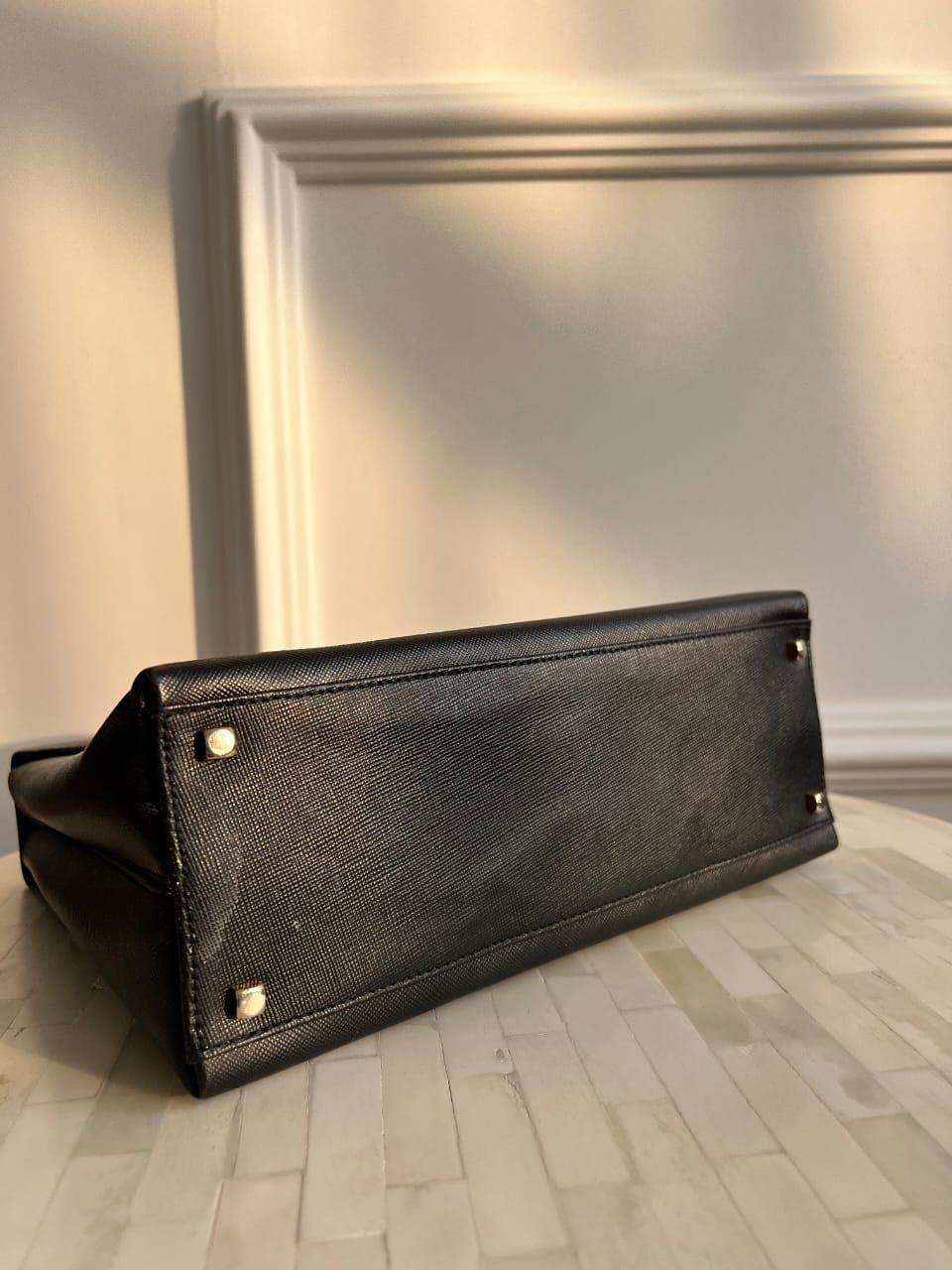 Salvatore Ferragamo Gancini Black thumbnail 4