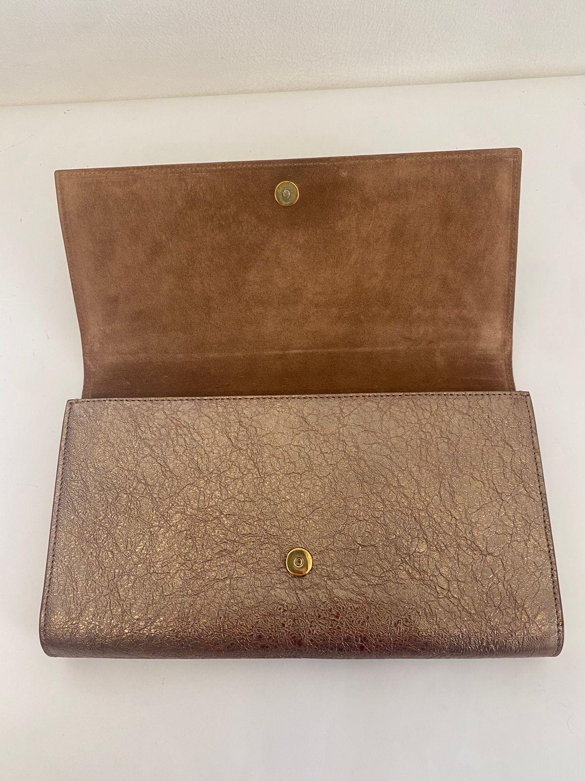 Saint Laurent Peach Patent Leather Belle De Jour Flap Clutch thumbnail 4