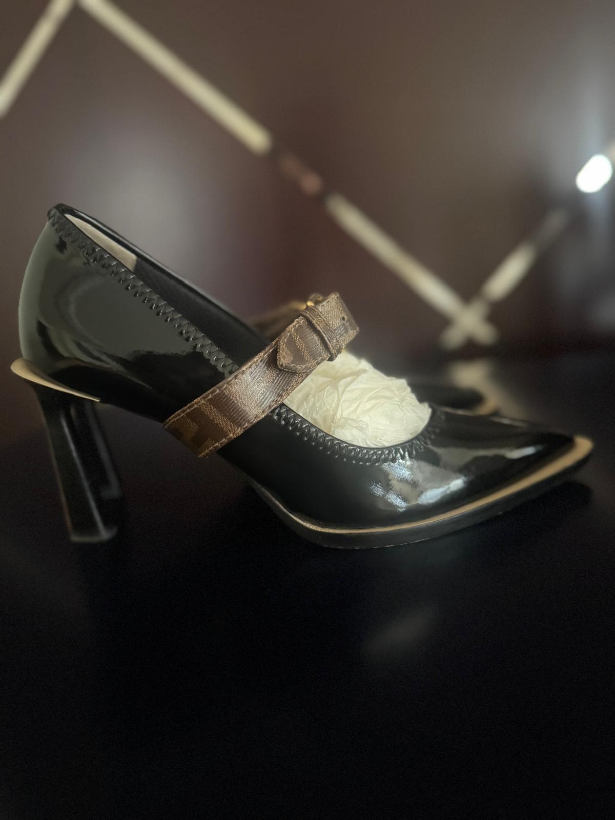 FENDI Zucca FF Logo Patent Leather Pumps thumbnail 3