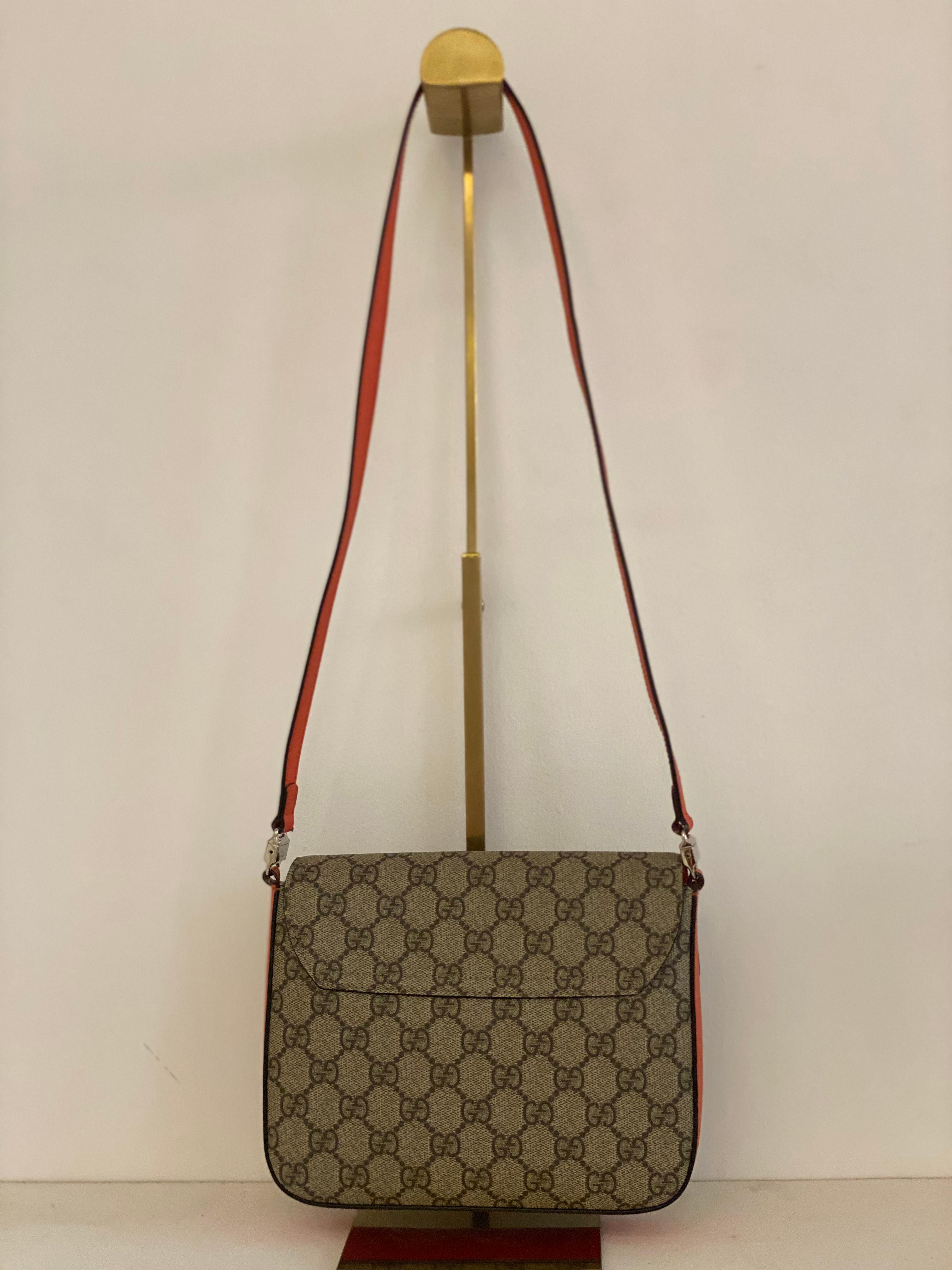 Gucci Girls GG Supreme Leather-Trim Cat Messenger Bag thumbnail 4