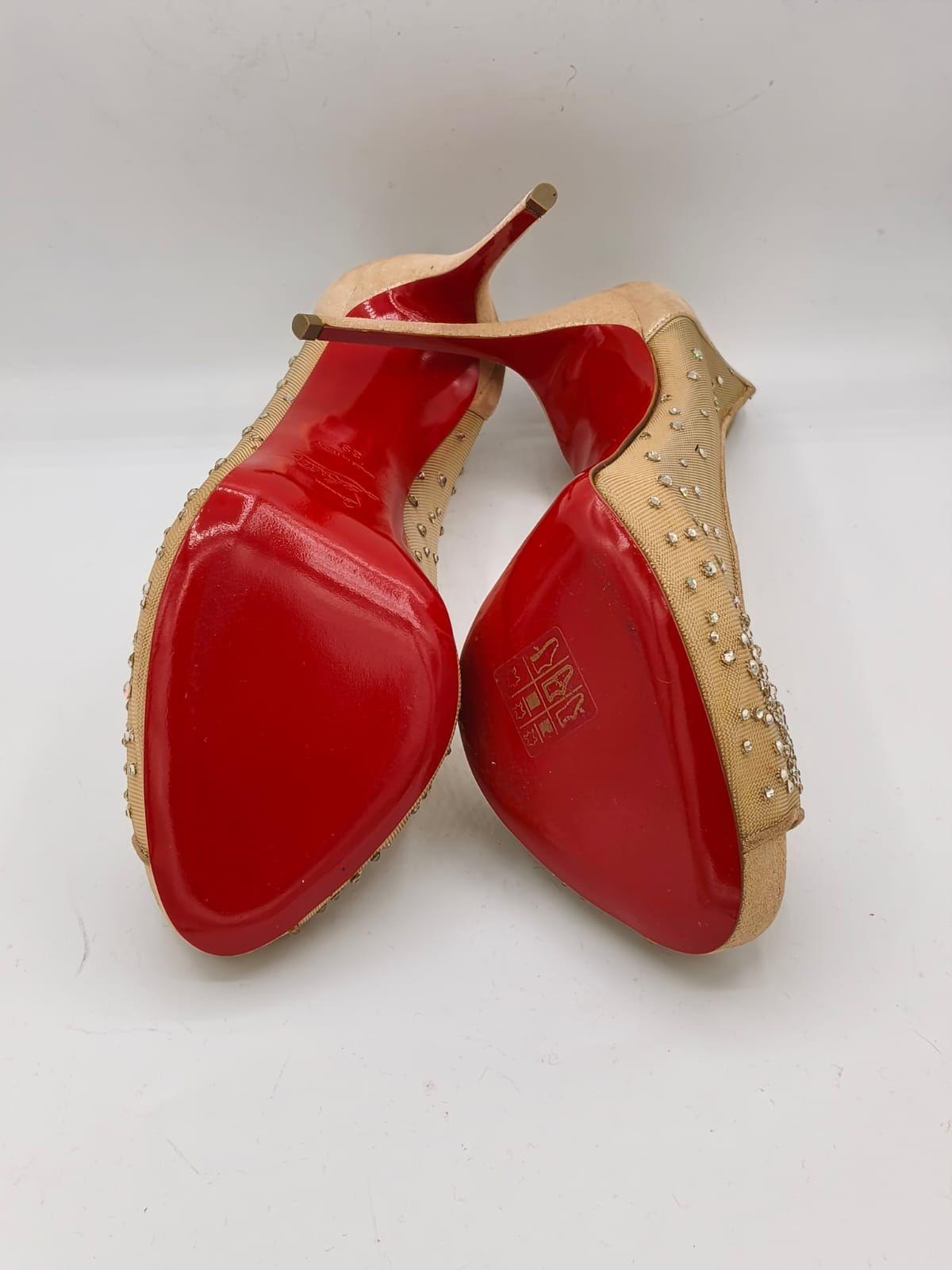 Christian Louboutin Gold Mesh And Leather Trim Follies Strass Pointed Toe Pumps Size 39 thumbnail 3