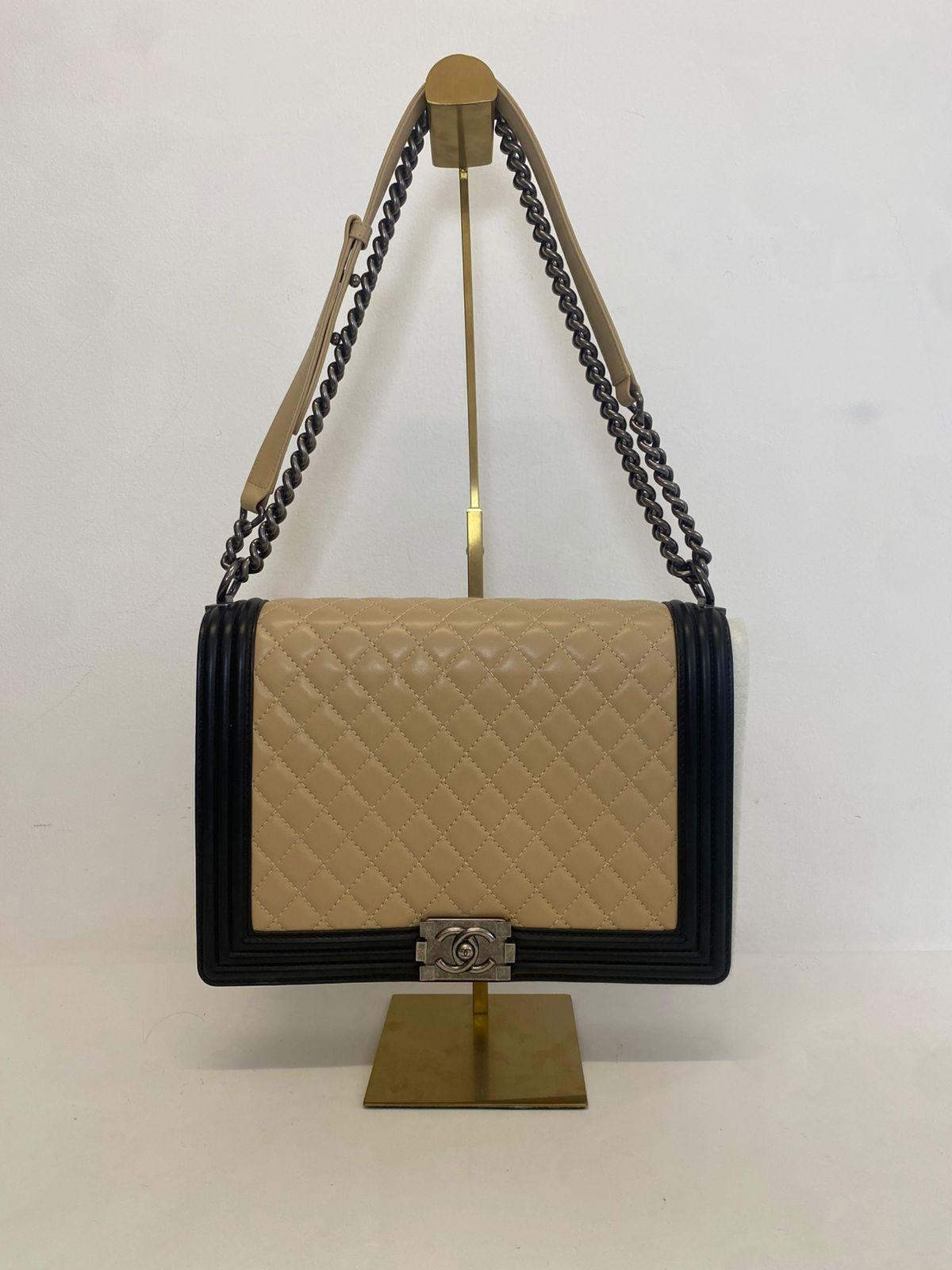 Chanel Beige/Black Quilted Leather Medium Boy Flap Bag thumbnail 2