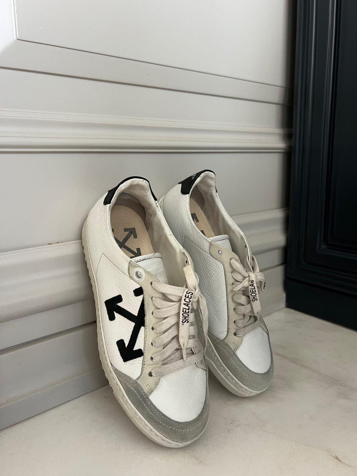 Off-white leather and suede sneakers thumbnail 2